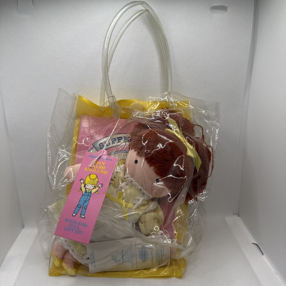 Joan Walsh Anglund 1990 Book And Doll In A Bag‎ Gift Set Suppertime Applause